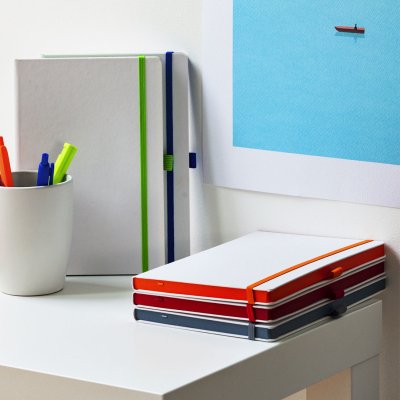 CODE WHITE, notes a5, crveni
